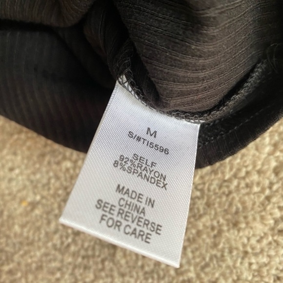 Better Be Double Strap One Shoulder Black Crop Tank Top Size M - Picture 4 of 4